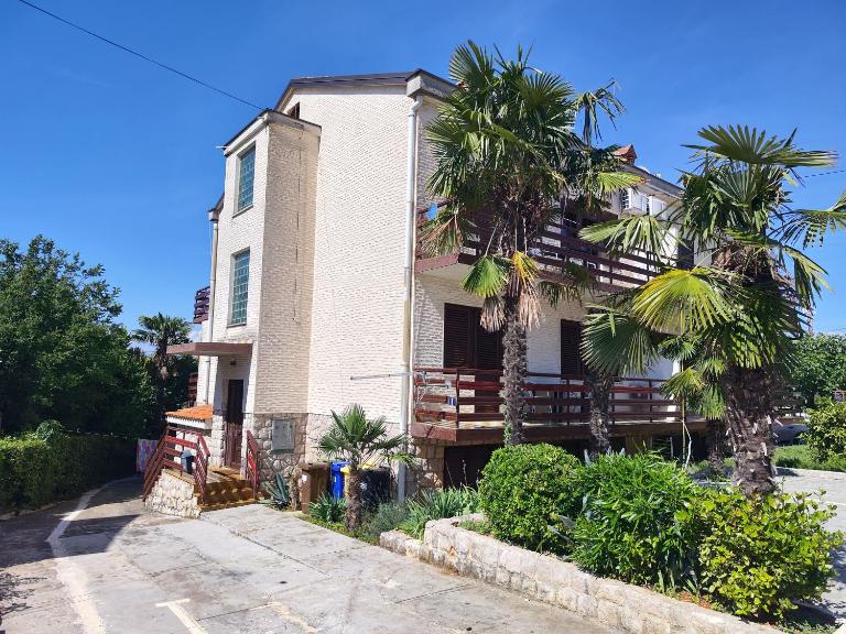 Apartments Ivo - B&B Njivice
