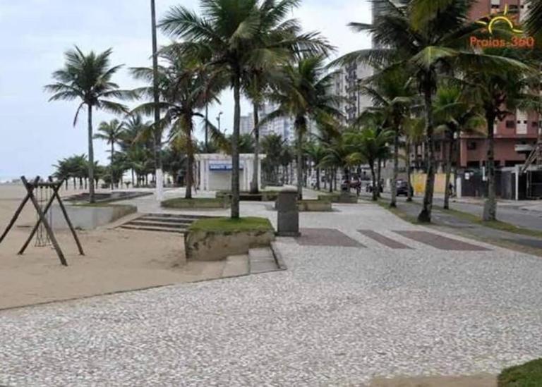 Casa com Piscina a 100m da Praia 4 Quartos com Churrasqueira Ideal para Família e Grupos - B&B Praia Grande