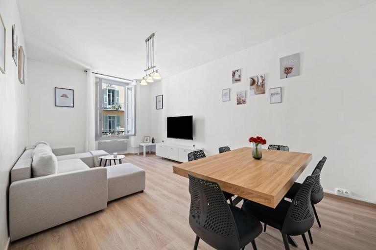 Magnifique 3 pièces de 80m2 dans le Carré d'Or - B&B Nizza