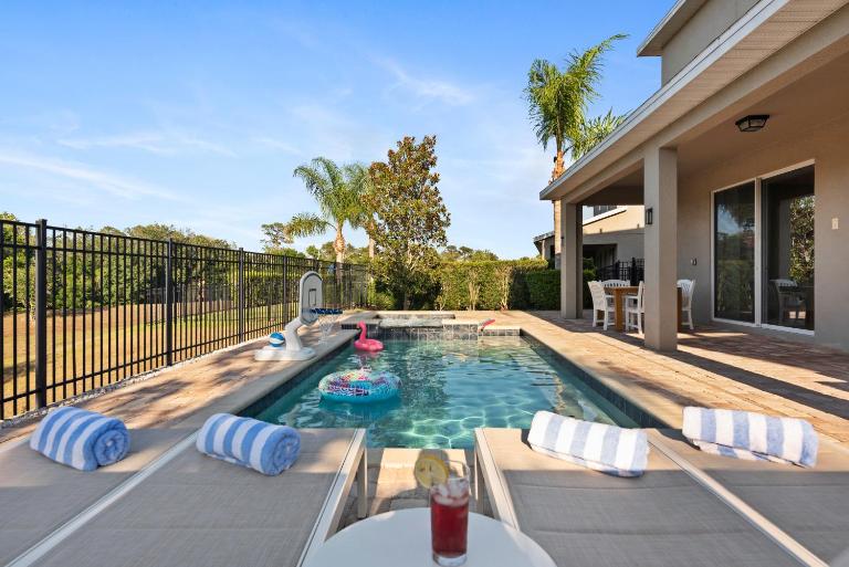 Luxury 5BR Villa, Pool Spa, 15min Disney - B&B Orlando