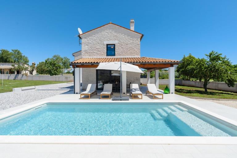 Villa Tonka by Villsy - B&B Valtura