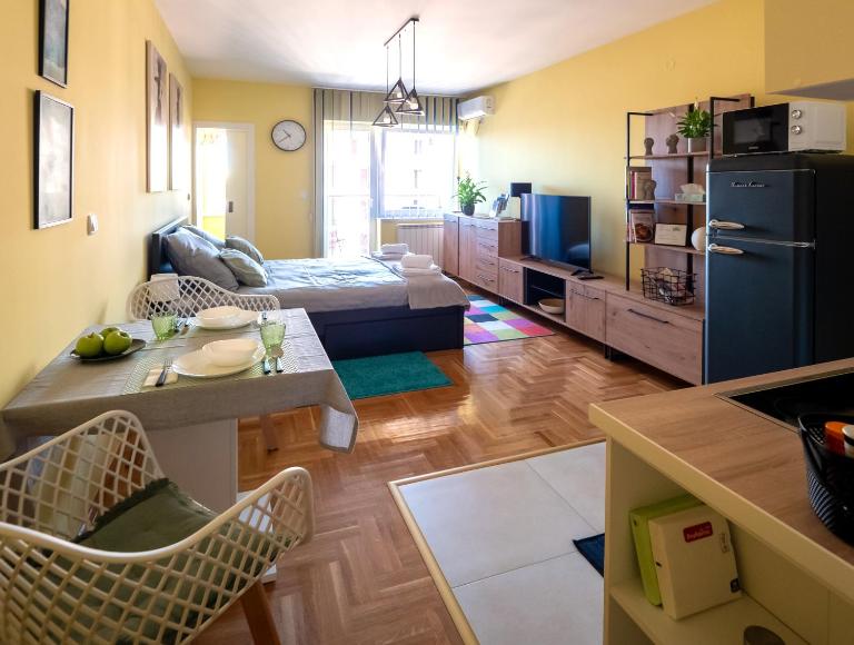 Green Apple Apartment - B&B Subotica