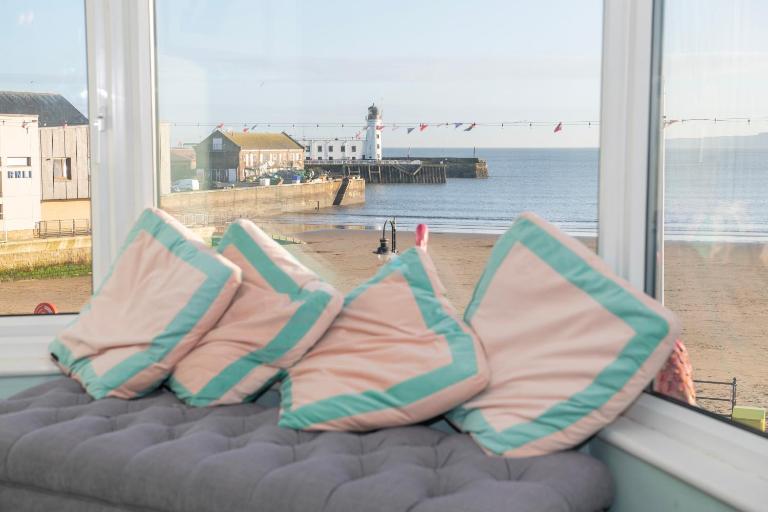 Flamingo Bay - Huge Apartment With Stunning Views - On the beach! - Ferienwohnung Scarborough