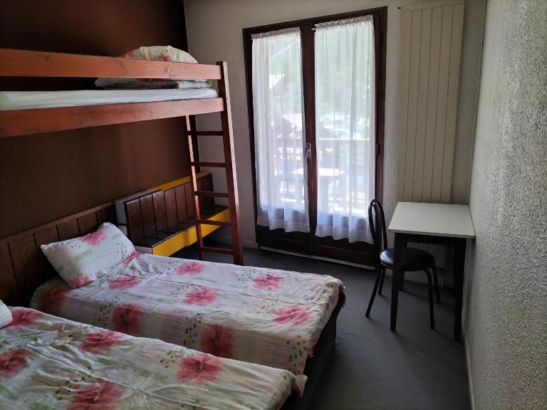 Chambre Triple avec Balcon et Salle de Bains Privative 4 - B&B Vallouise