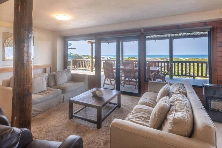 Upmarket Sea View Apartment - B&B Cape St Francis