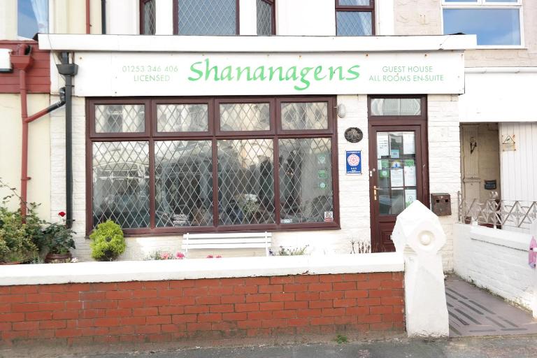 Shananagens Guesthouse - Bed and Breakfast Blackpool