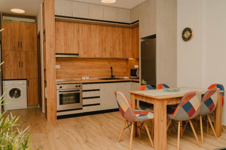 Beach Flat on Relaxing Residence - B&B Golem