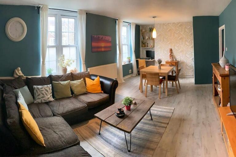 Creekside Apartment - B&B London