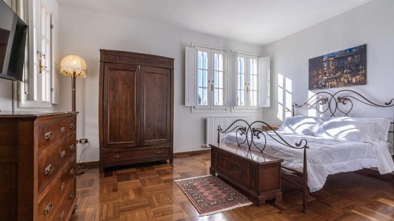 Villa Petrone - Luxury Home tra Bologna e Modena - Wi-Fi, Biliardo, Jacuzzi privata - B&B Nonantola