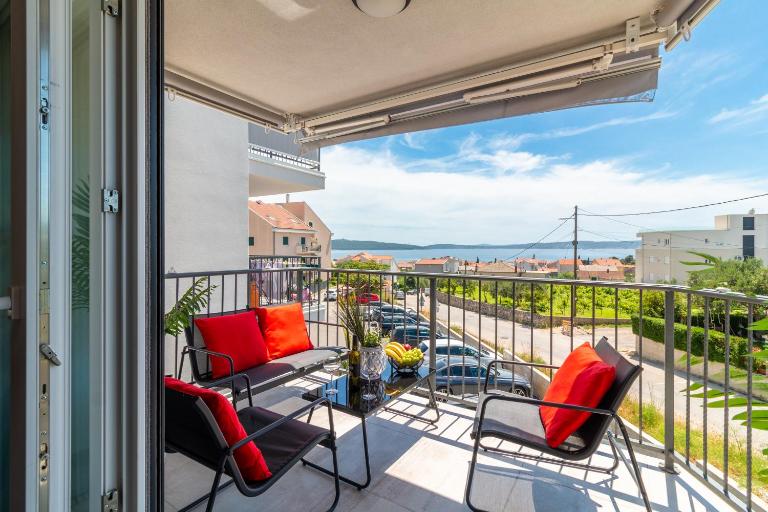 Great sea view Apartment - B&B Kutleše
