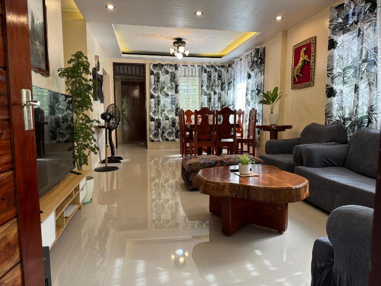 The Downtown Cabin Bohol - B&B Tagbilaran City