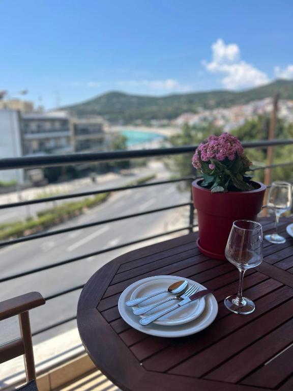 Theros Kalamitsa Apartment - Chambres d'hôtes Kavala