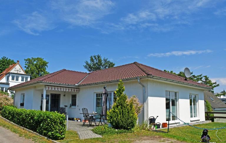 2-Raum-Ferienwohnung mit Terrasse in ruhiger Lage! - Ferienwohnung Ostseebad Göhren