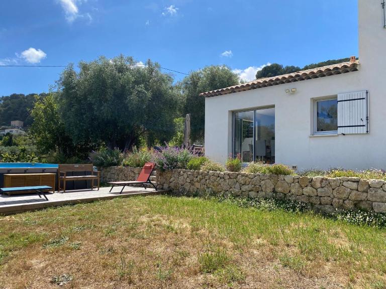 Villa aux oliviers, climatisation, piscine et barbecue - Ferienwohnung Vallauris