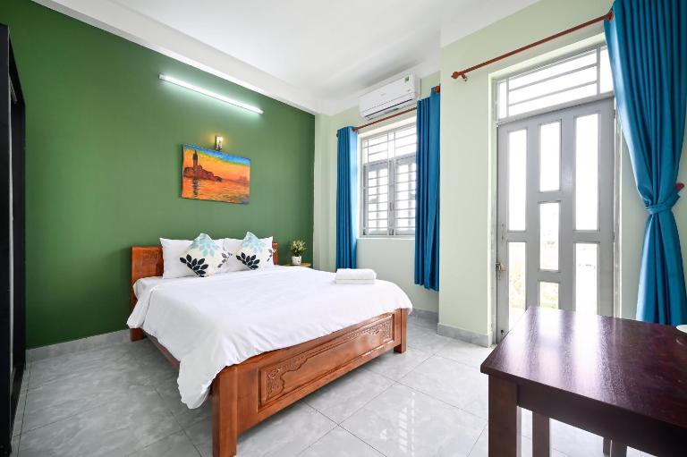 Montana Hotel & Aparment Saigon Airport - Bed and Breakfast Ho Chi Minhstad