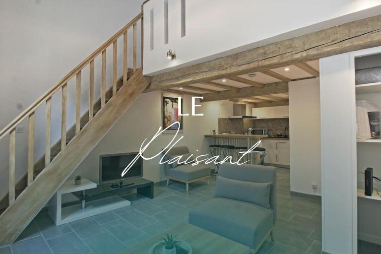 Le Plaisant - Nîmes plein centre - B&B Nîmes