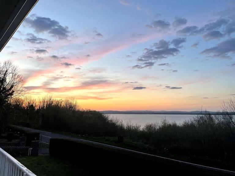 Slieve Gallion, Rural Retreat with Lough Erne View - B&B Church Hill