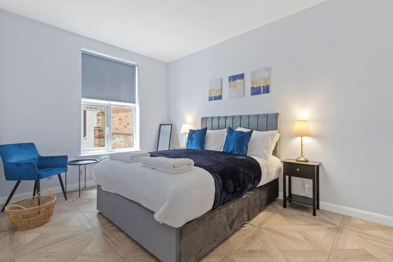 Modern Apartment Off-Road Parking King Bed Suite 1 - B&B Nottingham