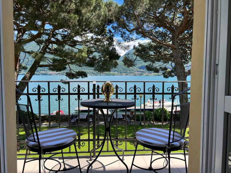 VILLA SAN VITO - Lake Como - B&B Cremia