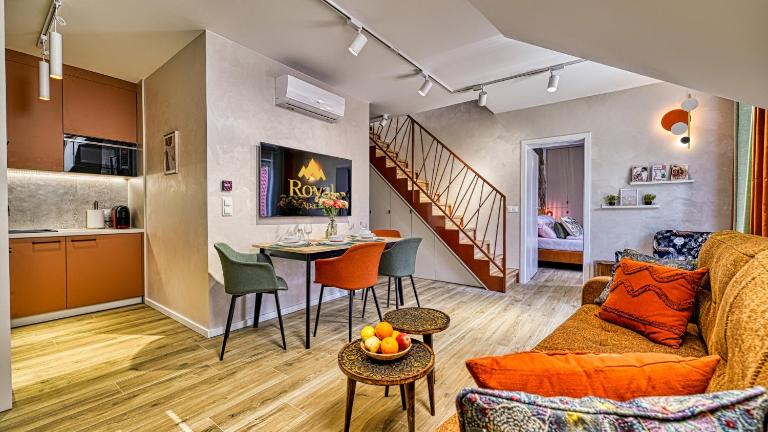 Apartamenty dwupoziomowe KARKONOSKIE KOLORY by Royal Aparts - Bed and Breakfast Karpacz