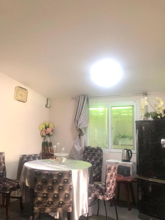 Silver Room Guest House Very Close Bangkok Hospital - Bed and Breakfast Bangkok