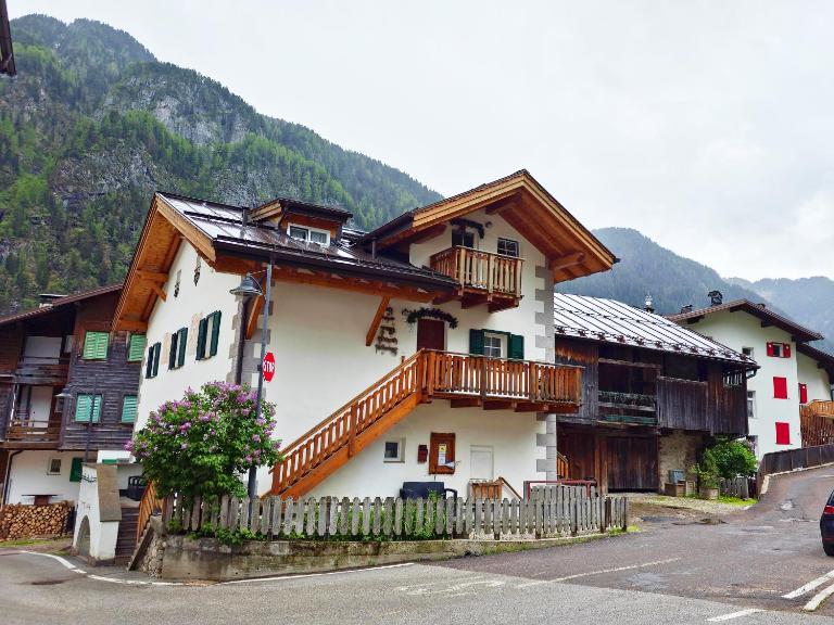 Cèsa Micél by AMA Val di Fassa - Bed and Breakfast Campitello di Fassa