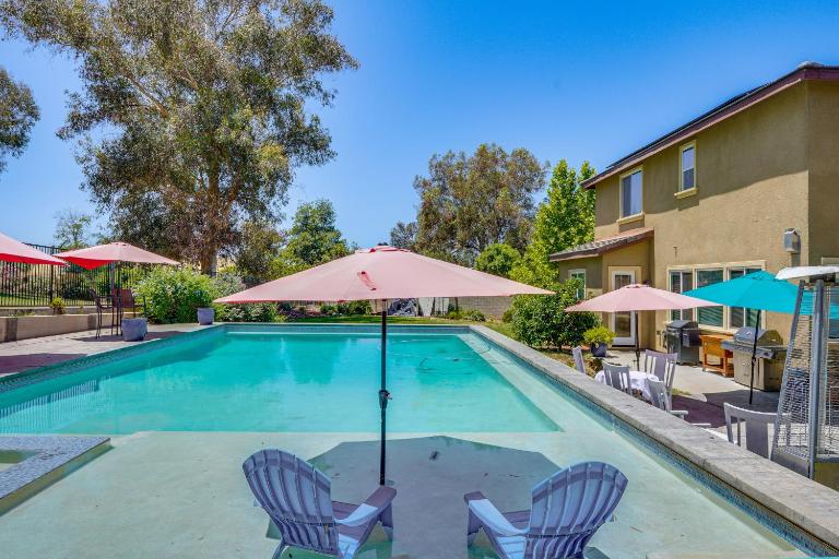 Rio Bravo Country Club Home in Bakersfield w/ Pool - B&B Bakersfield