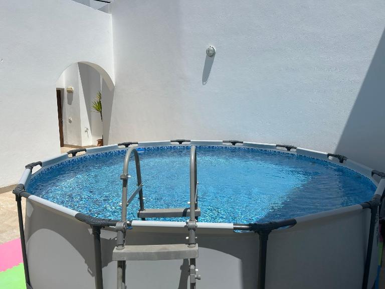 Piscina en Herrería 18 - B&B Conil de la Frontera