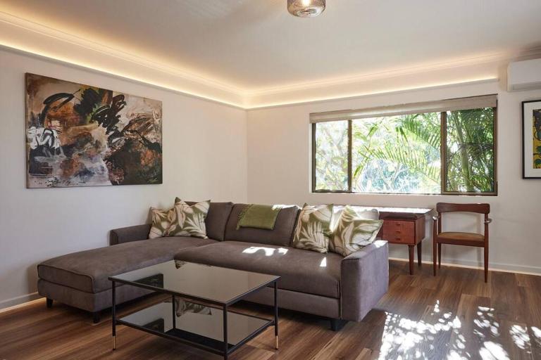 Beachside Palm Beach Luxury - 2 Bedroom Apartment - B&B Gold Coast