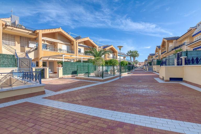 Lux de Novamar en Gran Alacant - B&B Puertomarín