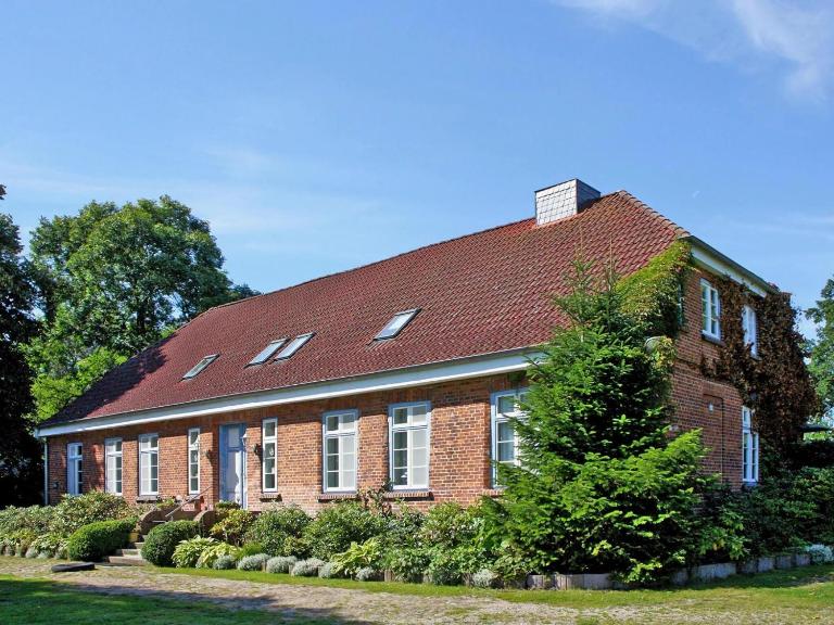 Ferienwohnung im Gutshaus Schulenbrook - B&B Metelsdorf