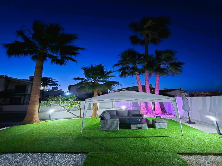 3 Bedroom Villa, private pool, hot tub - Ferienwohnung Protaras