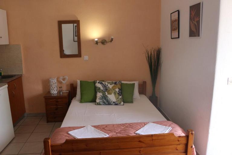 Lina's Studios #1 - B&B Paralía