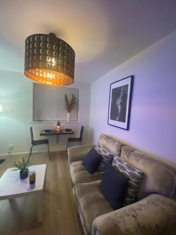Lakeside View, Perton Village - B&B Wolverhampton