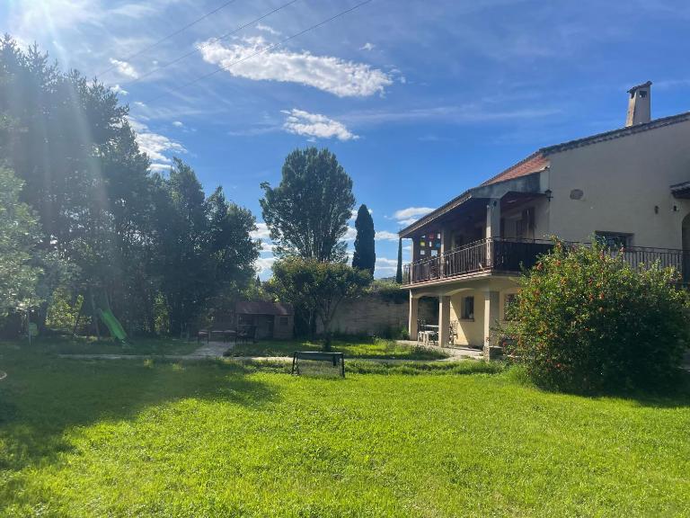Appartement - Ferienwohnung Caumont-sur-Durance