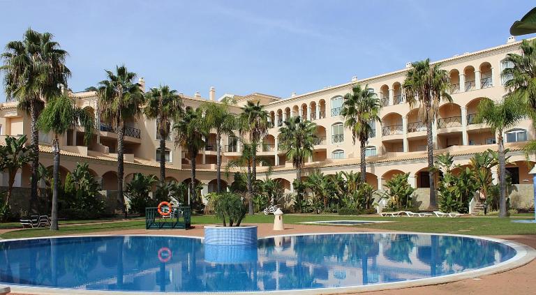 Los Arcos 3 - Pool & Vilamoura Center - B&B Vilamoura