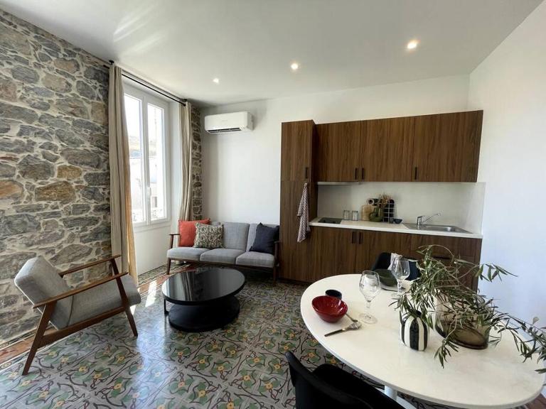 Appartement spacieux, confort et climatisé à 500m de la plage - B&B Carqueiranne