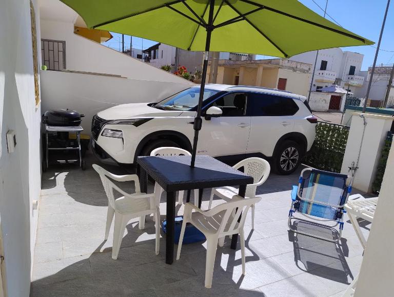 Casa 200 mt a piedi Spiaggia, Wifi Barbecue Clima Parcheggio - Bed and Breakfast Lido Marini