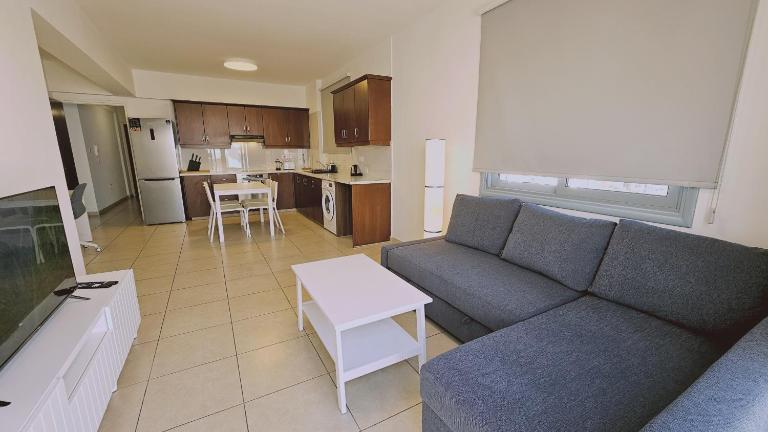 STAY Skyline Nest - Ferienwohnung Larnaka