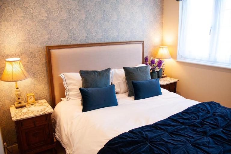 2 bedroom house in Chichester near Goodwood and Wittering beaches - B&B Chichester