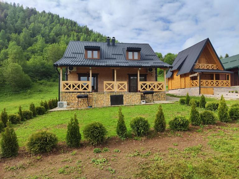 Vila Biser Uvca i Zlatara - Chambres d'hôtes Nova Varoš