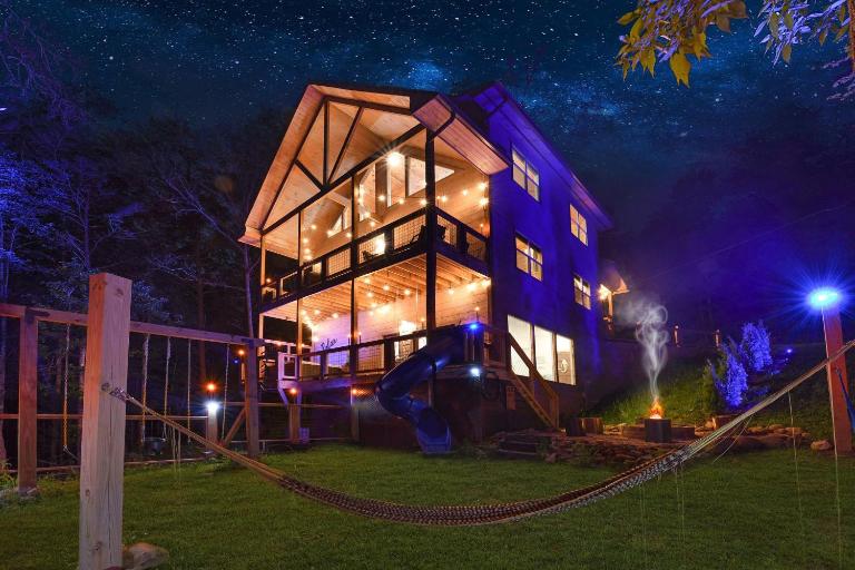 Heated Indoor Pool Theater Outdoors Gameroom - B&B Sevierville