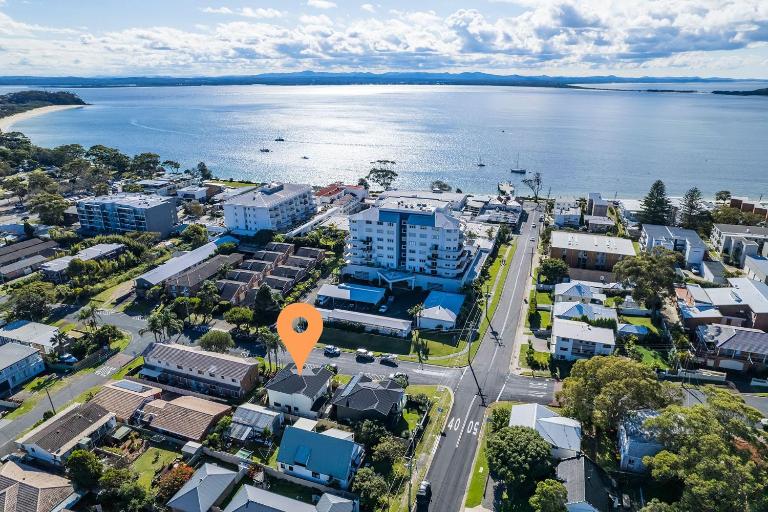 Resthaven 3b Messines Street - B&B Shallow Bay