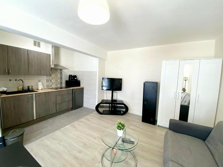 BEL AIR - Studio, Proche centre, WIFI, Climatisation - B&B Antibes