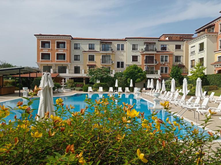 Lily Beach Resort - relax in the forest - Sozopol - Chambres d'hôtes Sozopol
