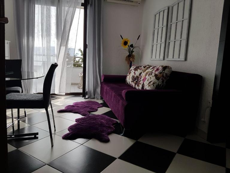 Apartments Marintino - Chambres d'hôtes Sibinj Krmpotski