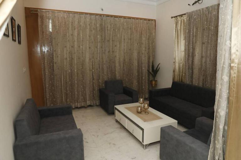 Medhya Boutique Homestay - Bed and Breakfast Udaipur