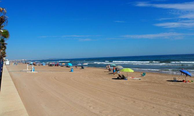 TARONGERS MIRAMAR PLAYA - Alquiler solo a Familias - Bed and Breakfast Miramar