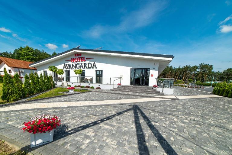 Avangarda - B&B Wisznice