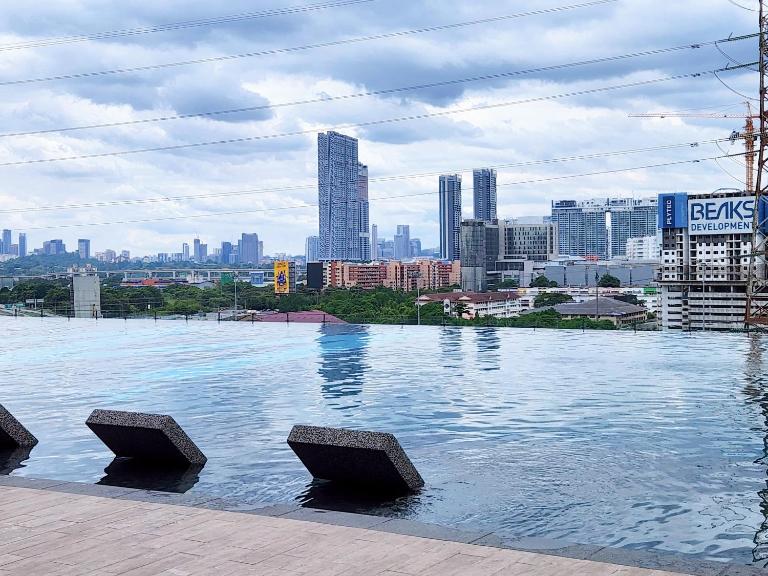 Luxury Spacious 4 Bedroom Suite - Cheras Maluri MRT - B&B Kuala Lumpur